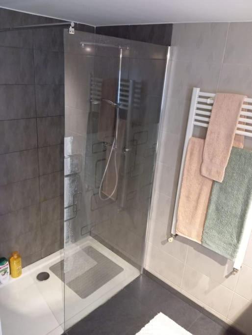 Appartement Cosy Avec Jardin Vaux-Sur-Seine Zewnętrze zdjęcie